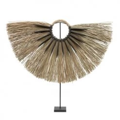 Bazar Bizar Statuettes Et Figurines Statue En Bois Et Herbe D'alang Alang Sur Socle En Métal