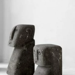 Bazar Bizar Statuettes Et Figurines Statue En Grès Sur Socle Métallique -Vases Soldes statue en gres sur socle metallique 2