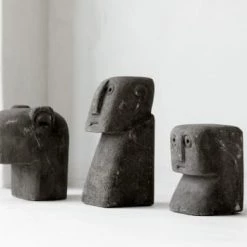 Bazar Bizar Statuettes Et Figurines Statue En Grès Sur Socle Métallique -Vases Soldes statue en gres sur socle metallique 3