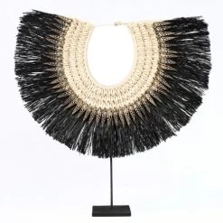 Bazar Bizar Statuettes Et Figurines Statuette En Raphia Noir Et Coquillage Noir Sur Grande Base En Métal