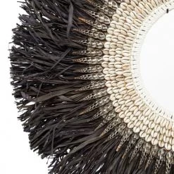 Bazar Bizar Statuettes Et Figurines Statuette En Raphia Noir Et Coquillage Sur Une Base En Métal -Vases Soldes statuette en raphia noir et coquillage sur une base en metal 3