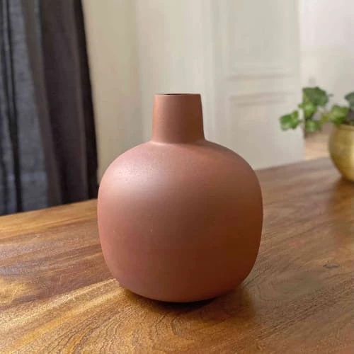 Passage Vernet Vases Vase Arrondi En Métal Rouge 5 Passage Vernet Vases Vase Arrondi En Métal Rouge – Image 3