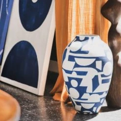 Maisons Du Monde Vases Vase En Argile Blanche Et Bleue H42 -Vases Soldes vase en argile blanche et bleue h42 1000 3 17 220187 2