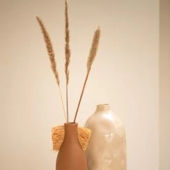 Maisons Du Monde Vases Vase En Grès Marron écureuil Et Raphia H26 -Vases Soldes vase en gres marron ecureuil et raphia h26 1000 4 16 220596 4