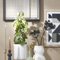 Mica Decorations Vases Vase En Métal Vert Clair H20 -Vases Soldes vase en metal vert clair h20 1