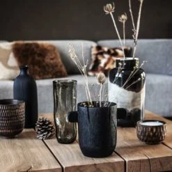 Maisons Du Monde Vases Vase En Verre Strié Noir H30 -Vases Soldes vase en verre strie noir h30 1000 16 32 214216 4